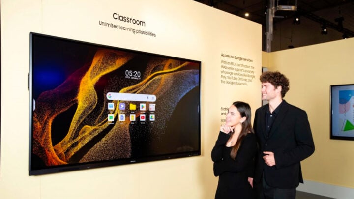Samsung Electronic Whiteboard Display 2024