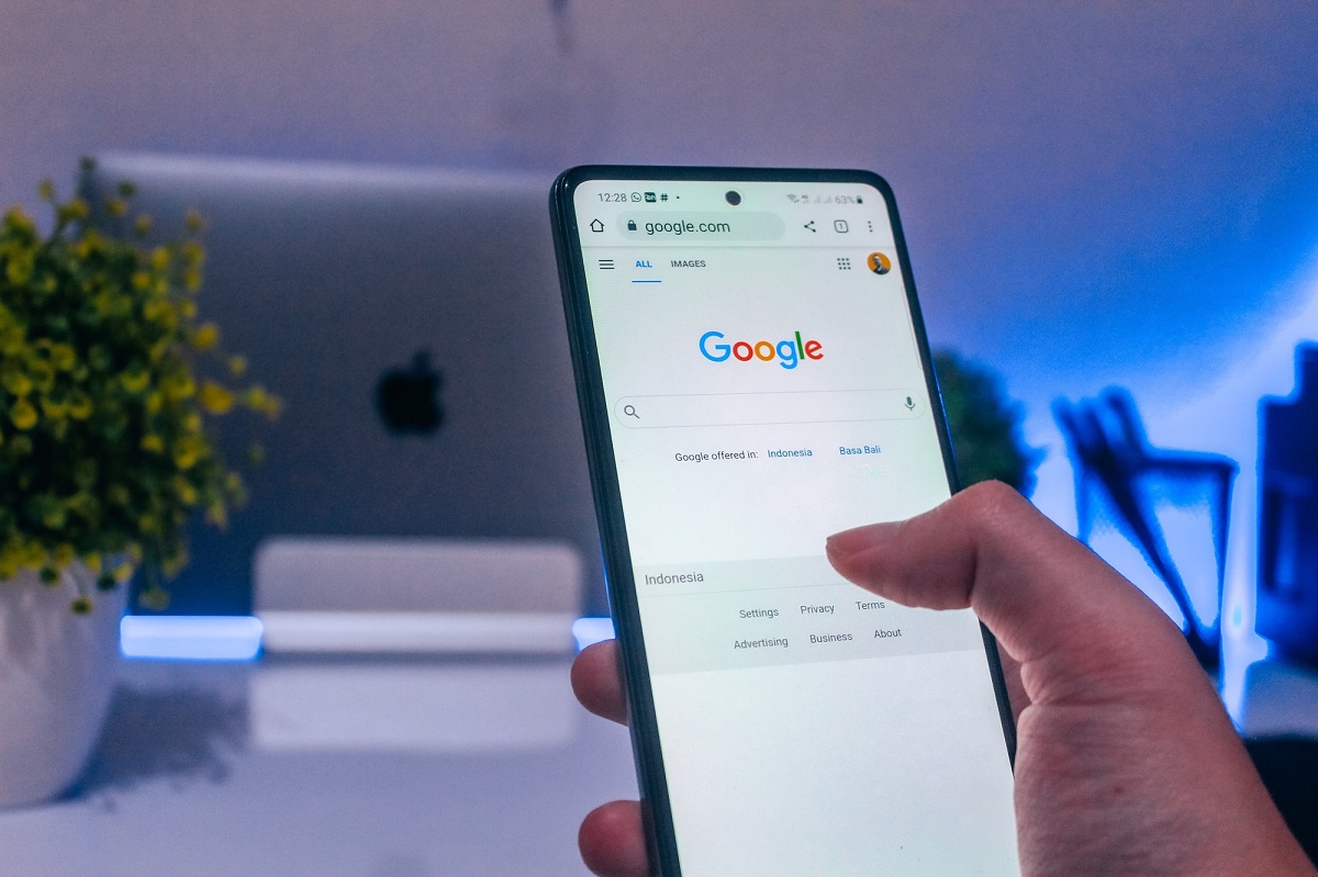 Google AI Overviews in Search rolling out