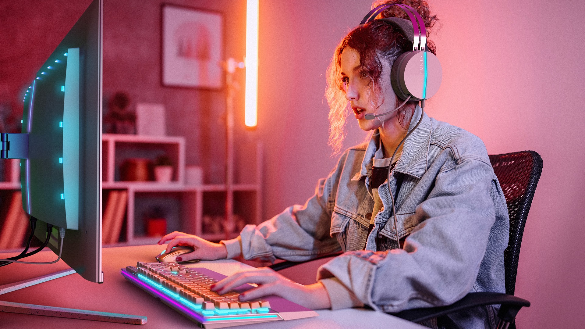 Philips Unveils Evnia QD-OLED Gaming Monitors: 27M2N8500 27" QHD 360Hz For £649 & 32M2N8900 32" 4K 240Hz For £1039 1