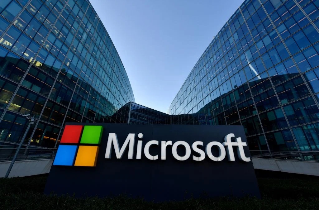 Microsoft invested $150 million in Apple 27 years ago today on August 6, 1997