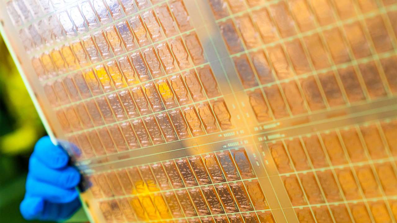 TSMC Preps To Ramp Up Glass Substrate For NVIDIA In Race Against Intel & Samsung, First Chips To Drop By 2025-2026 1