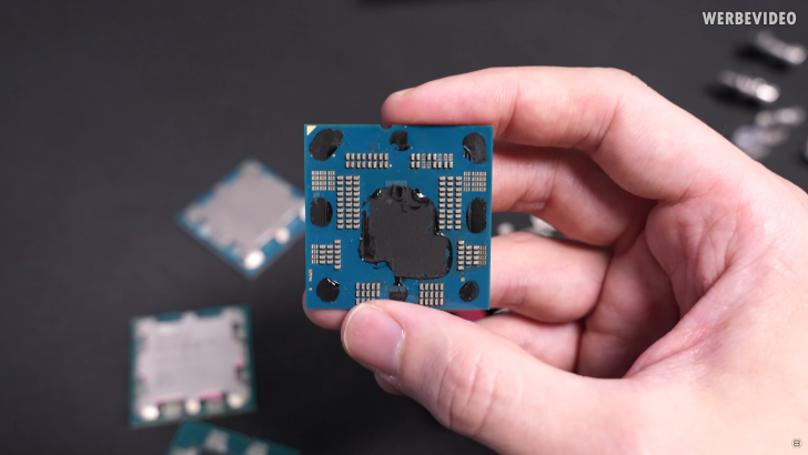 Fake AMD Ryzen 7 7800X3D CPUs Doing The Rounds Online, Die-Less Package & Visually Different IHS 1