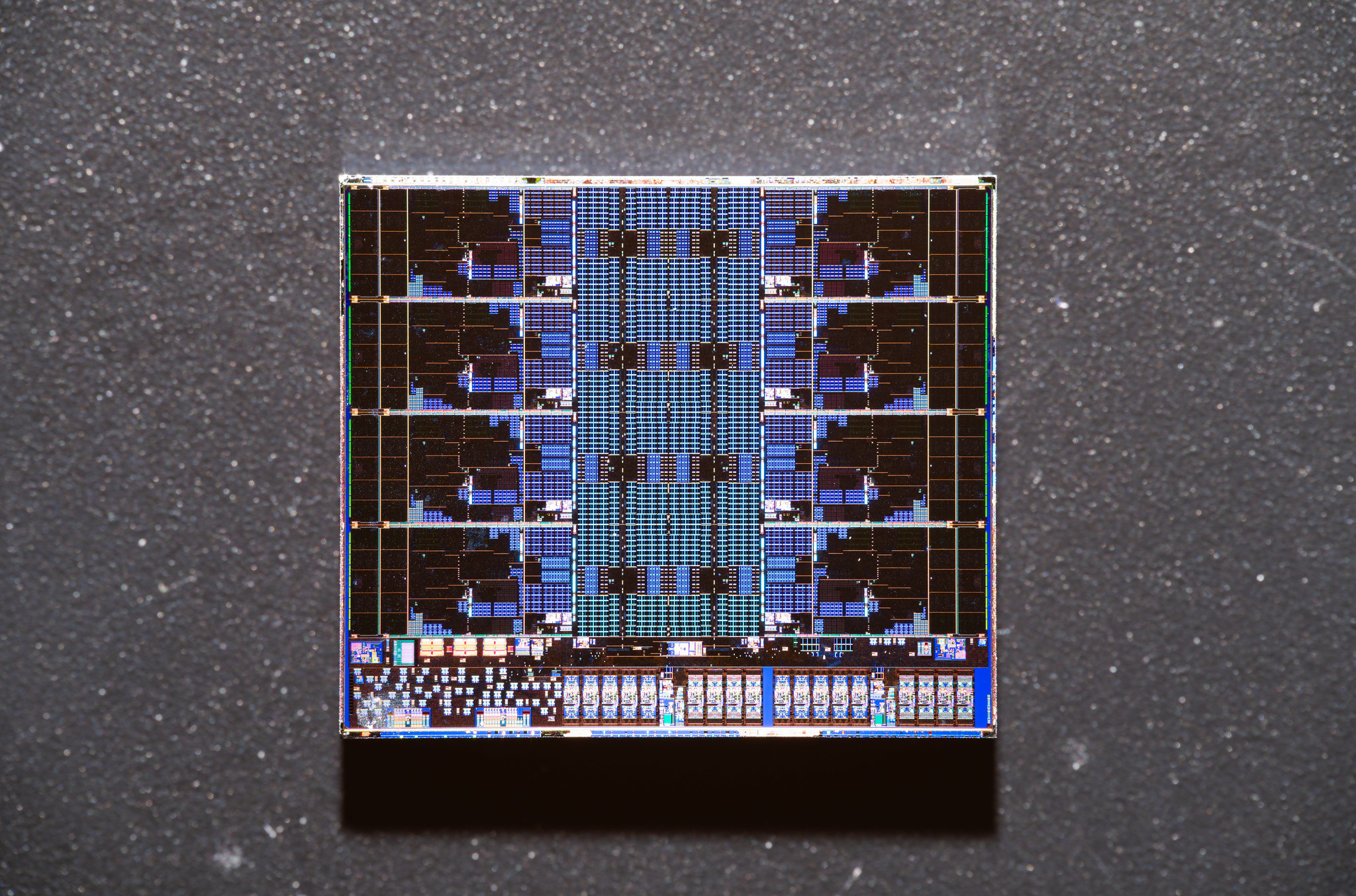 AMD Granite Ridge "Zen 5" CCD Gets Beautiful & High-Res Die Shots, Reveals Brand New TSV Layout For 3D V-Cache CPUs 1