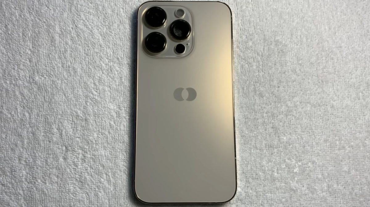 Unbranded iPhone Prototype with Solid-State Buttons for Haptic Feedback