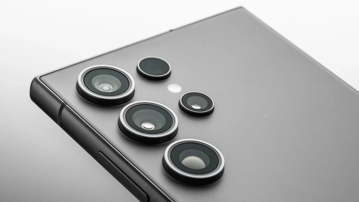 S25 Ultra renders reveal rounded edges