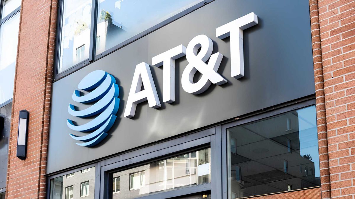 AT&T no longer second largest US carrier