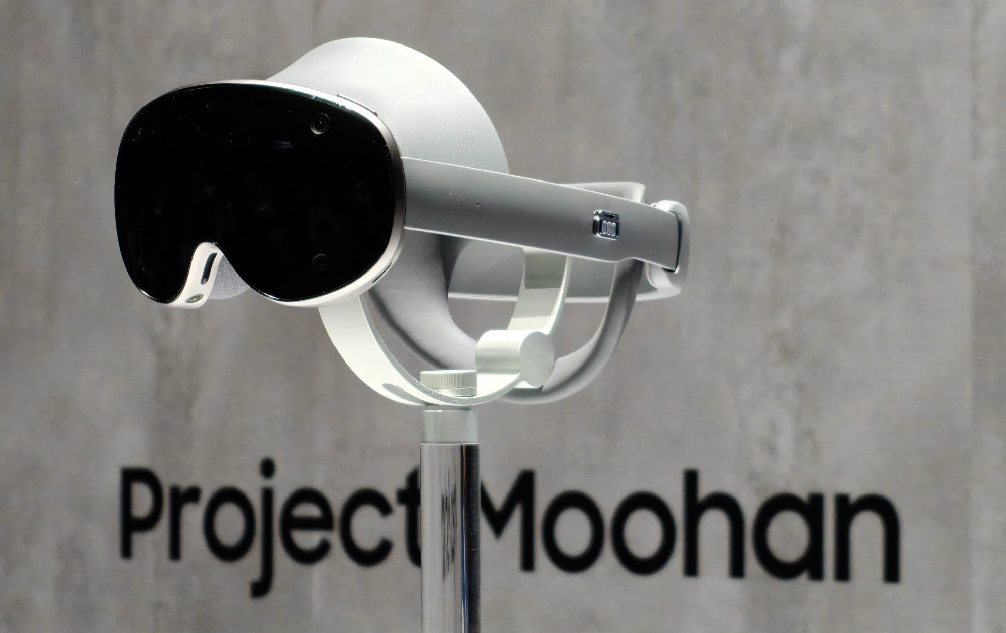 Samsung's Project Moohan teased