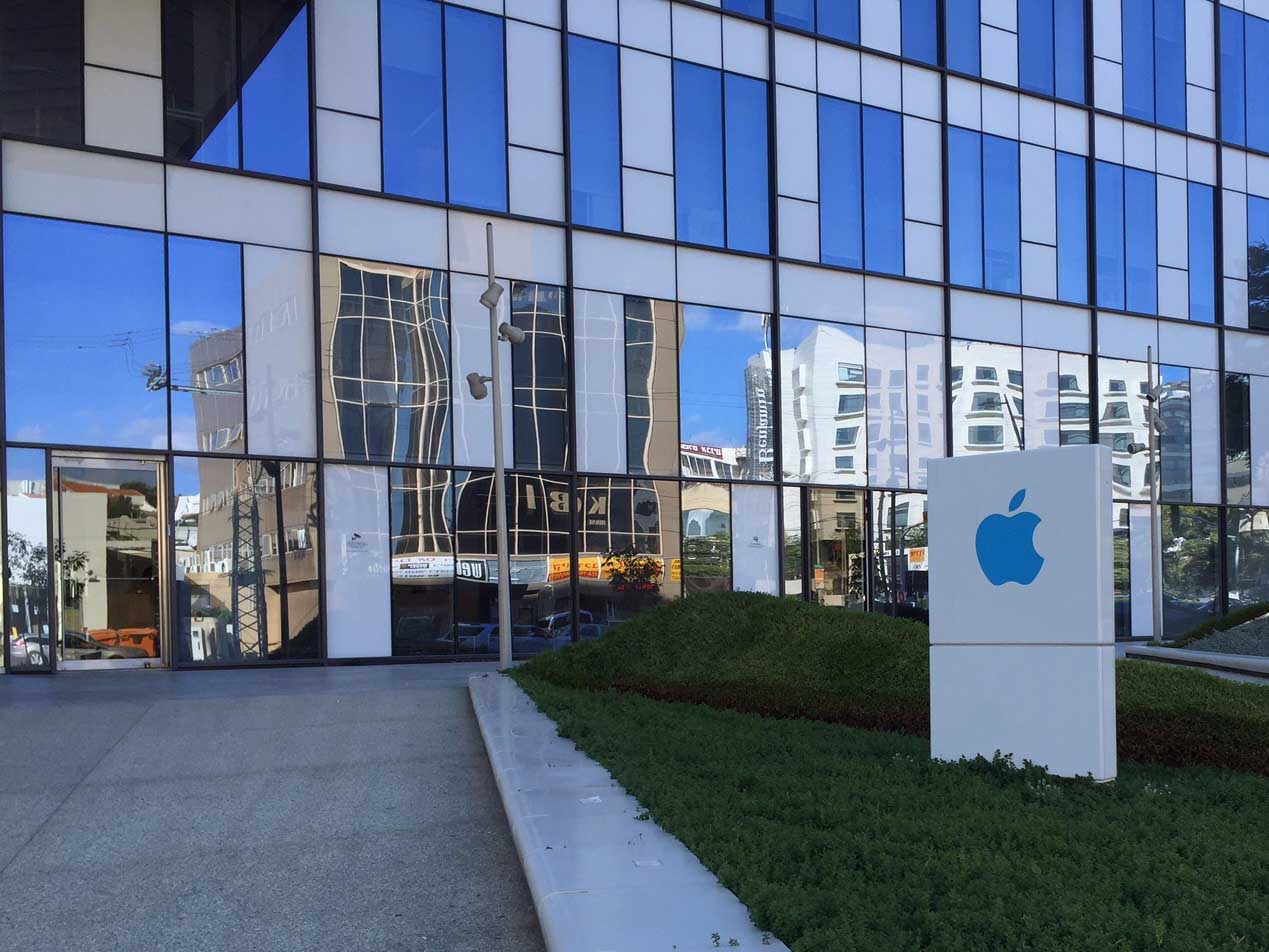 Analysts estimate Apple to lose $33 billion in profit due to Trump's tariffs