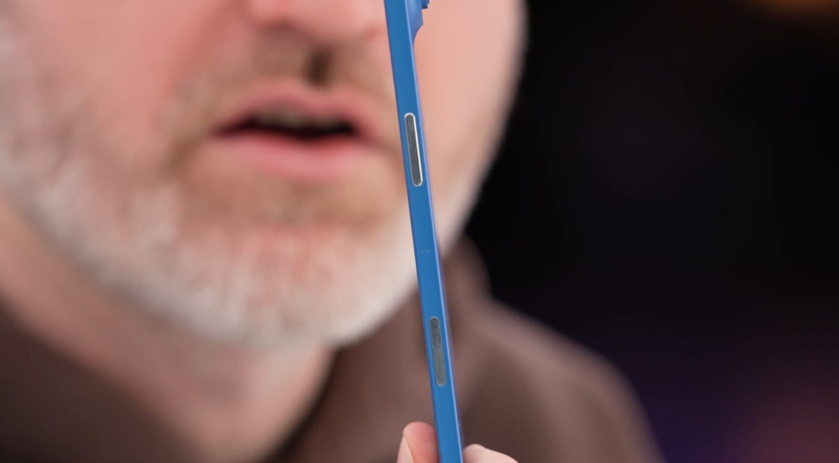 iPhone 17 Air dummy units raises bendgat concerns