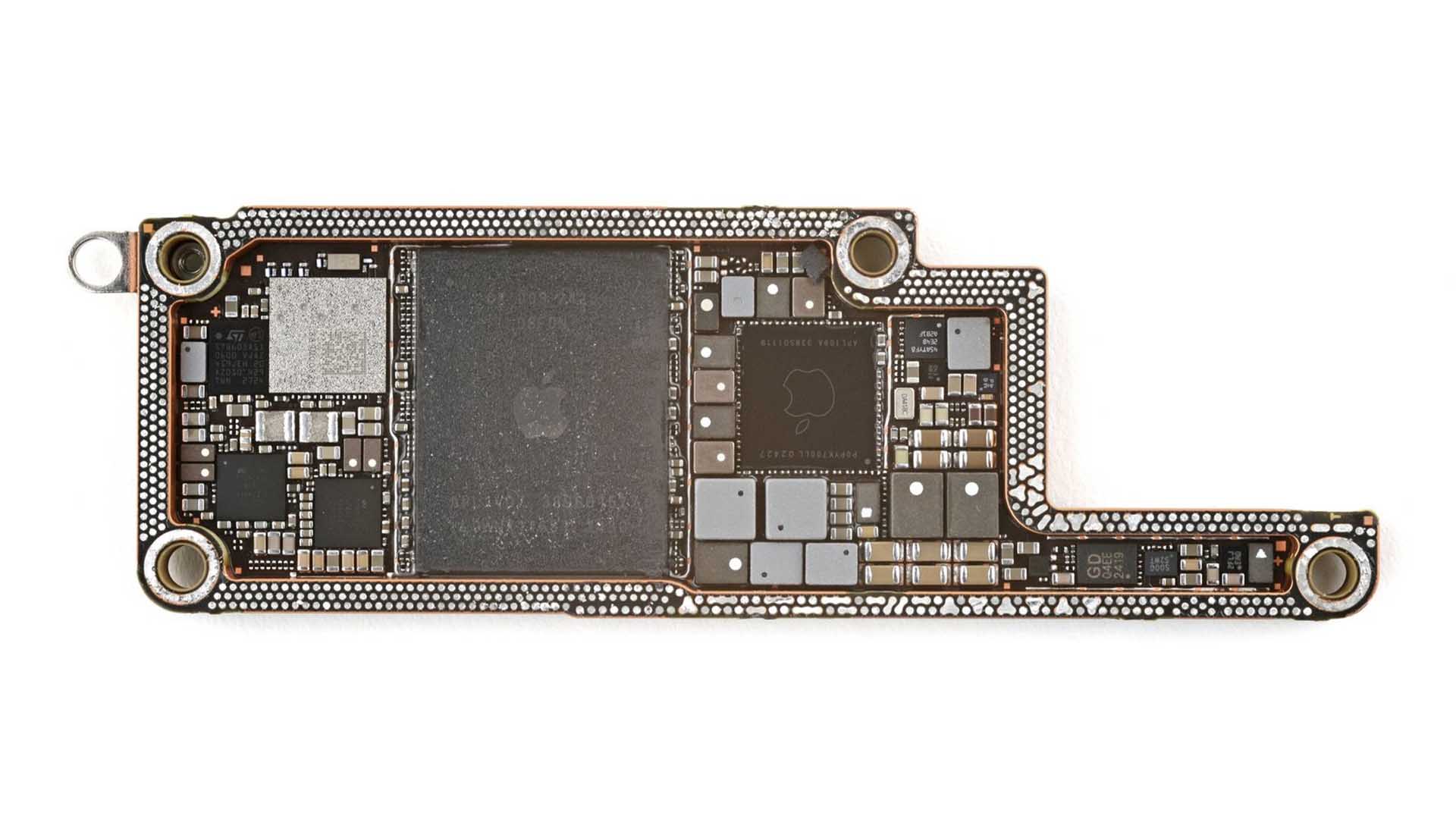 iPhone 18 to high-speed six-channel RAM