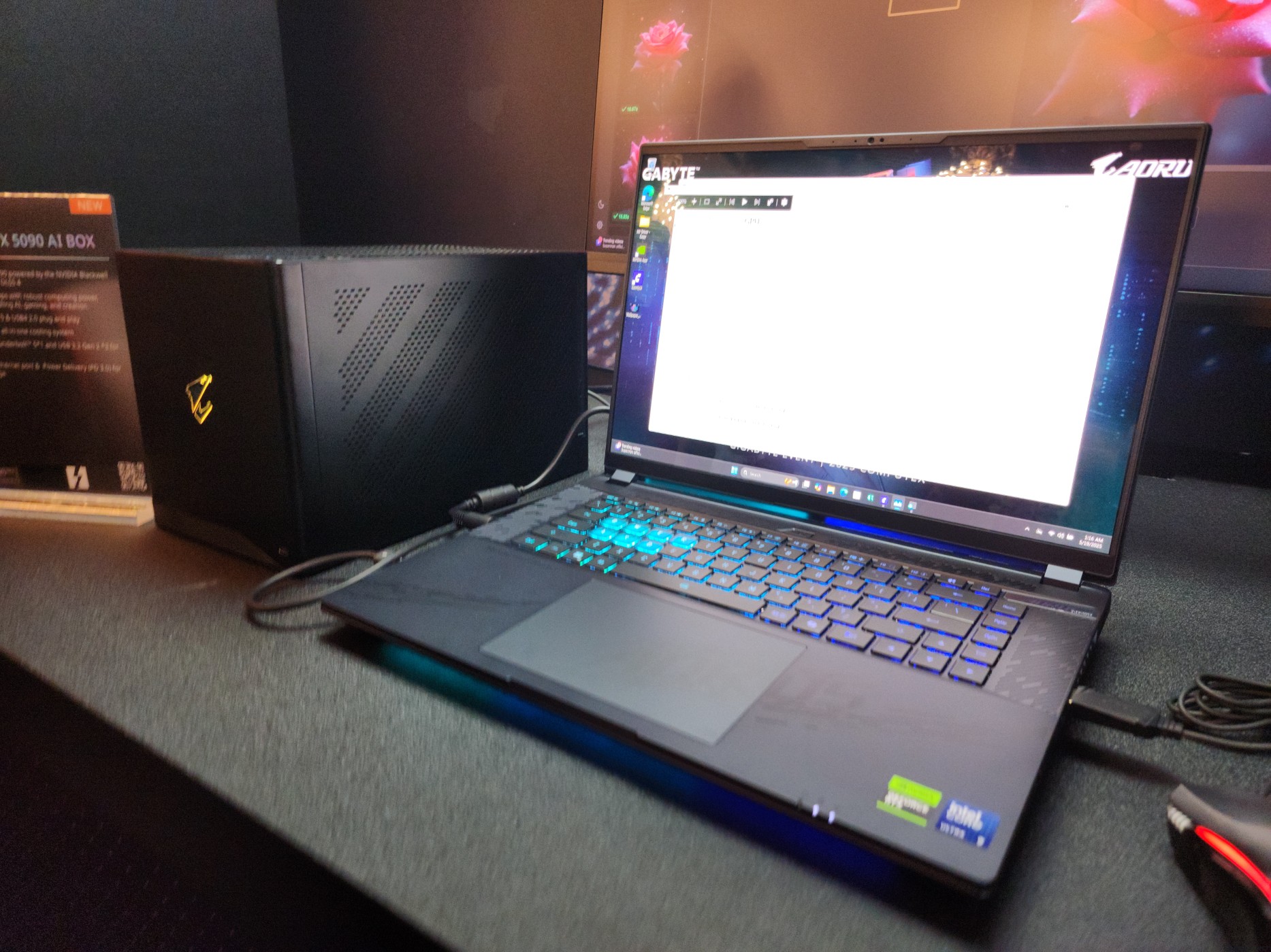 Gigabyte Unveils AORUS RTX 5090 AI Box: Powers Laptops Through Blazing-Fast Thunderbolt 5 Port, AIO-Cooled Desktop GPU 1