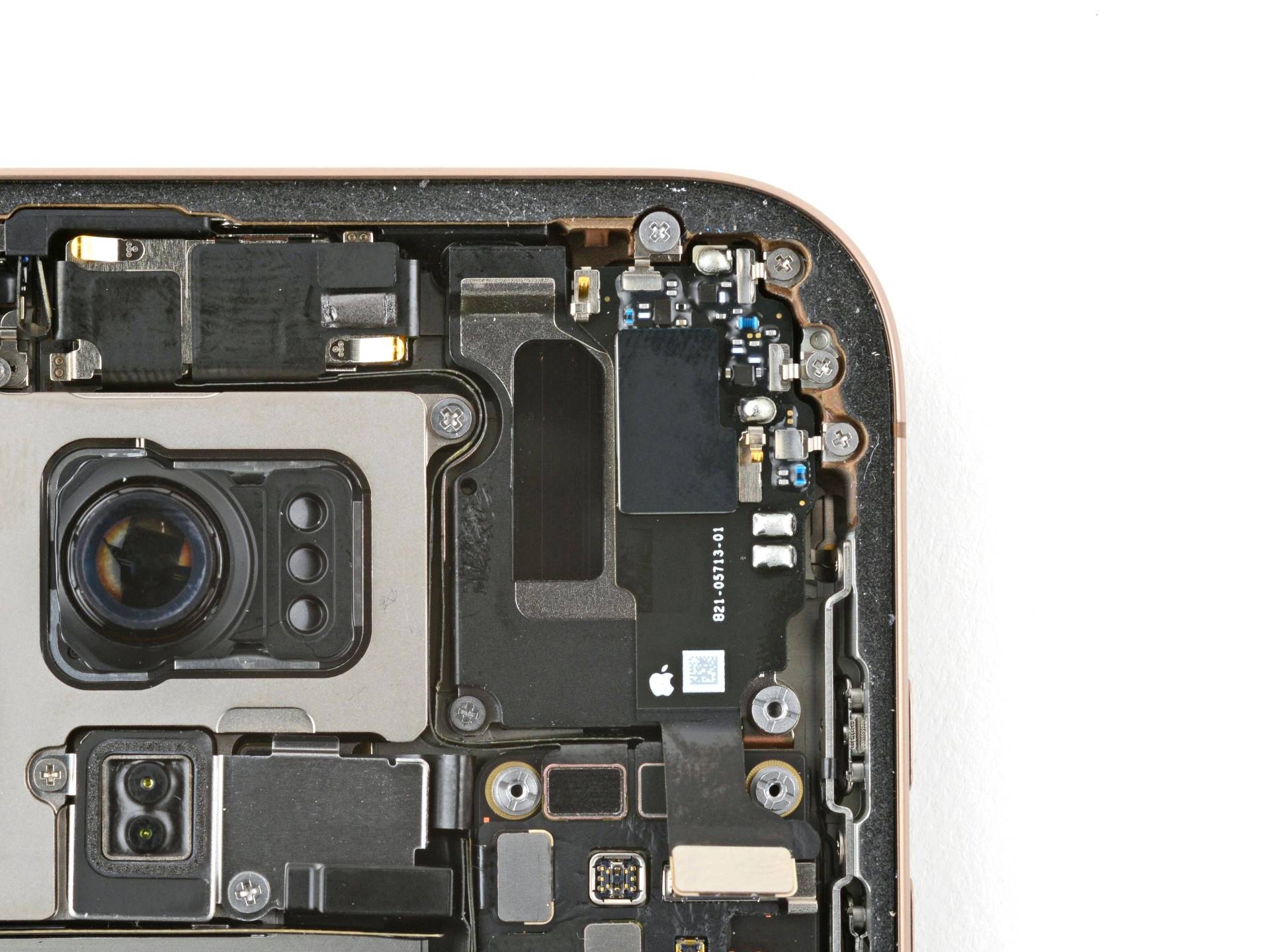 iPhone 17 Pro & iPhone 17 Pro Max rumored to feature longer earpiece