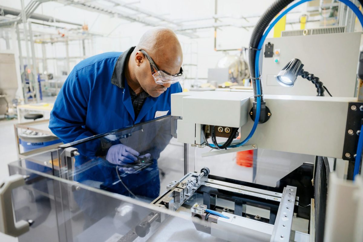 Apple commits $500 million to American earth magnets