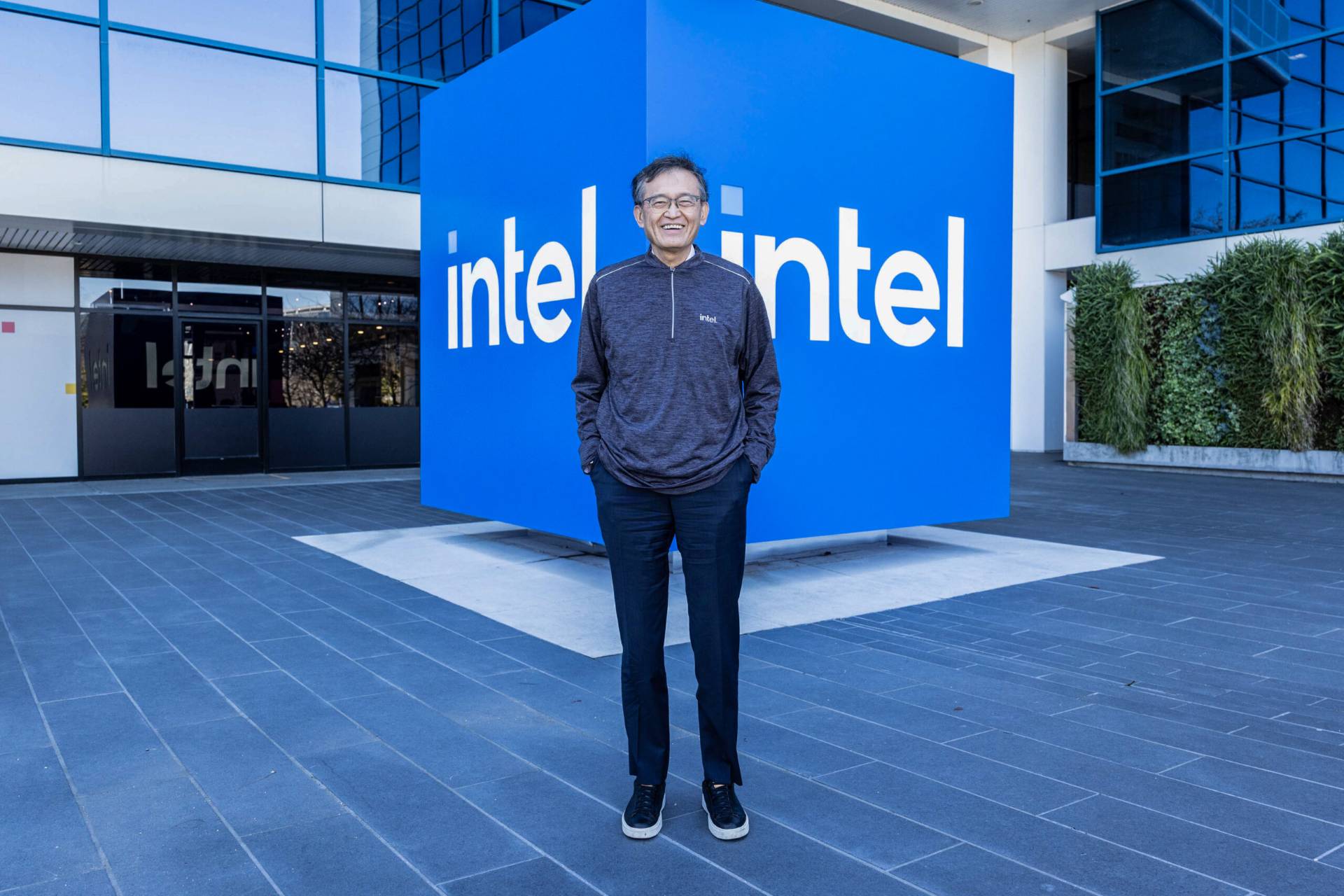 President Trump wants Intel's CEO to resign