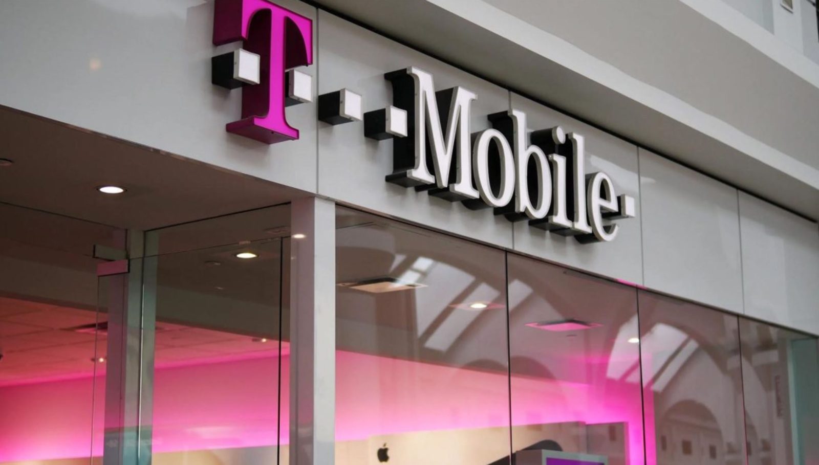 T-Mobile iPhone 17 Pro purchase requirement