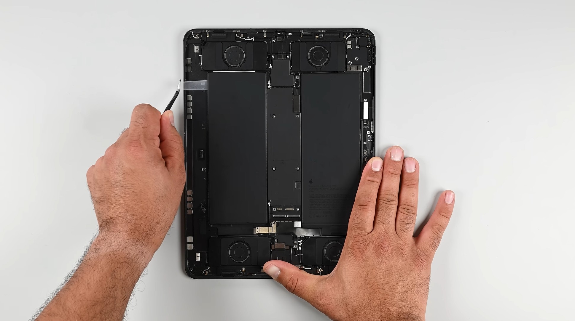 Apple reportedly in talks with suppliers to provide vapor chambers to the M6 iPad Pro