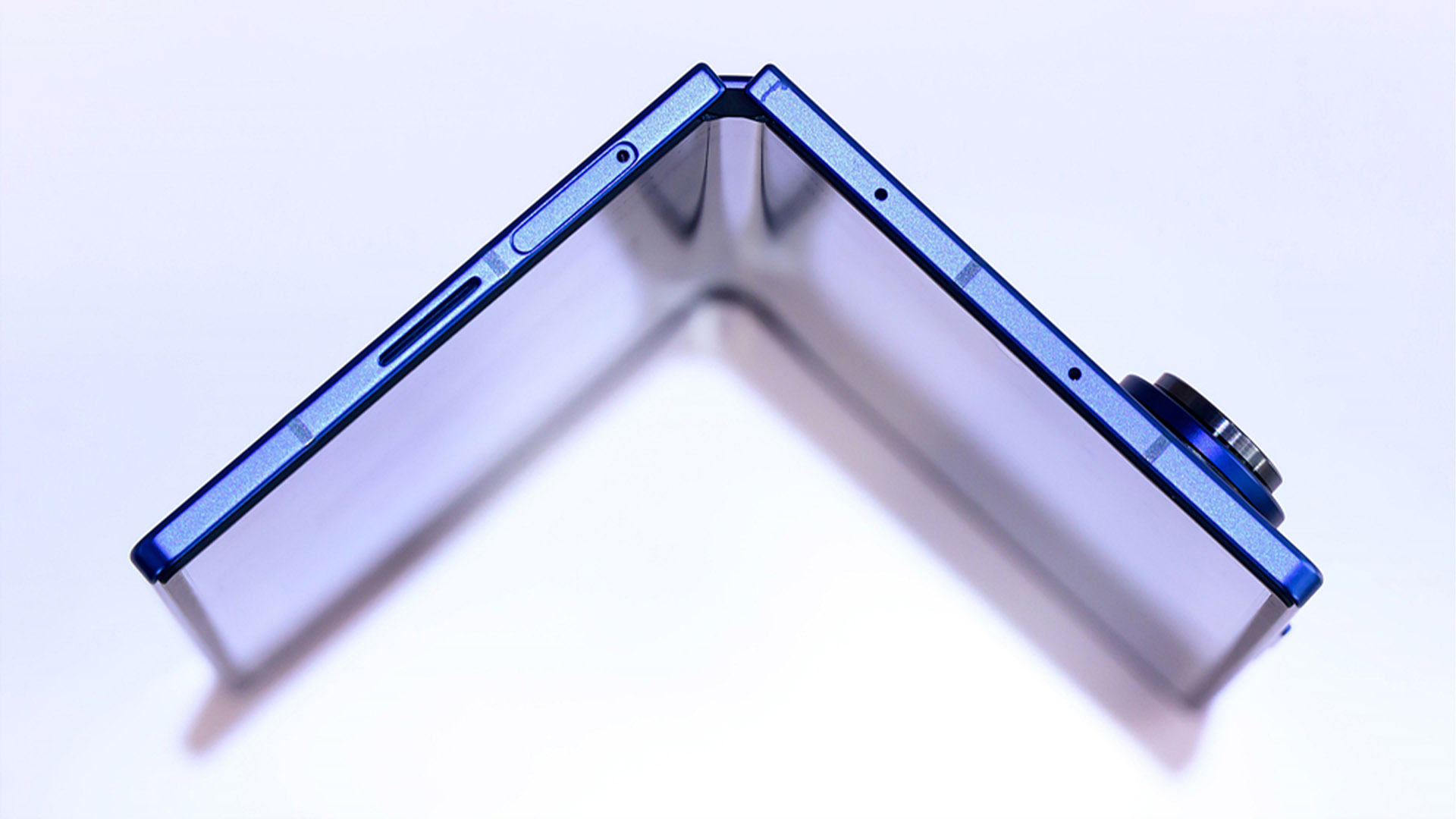 Samsung reportedly developing a proper iPhone Fold competitor dubbed 'Wide Fold'