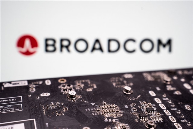 Broadcom Sees Strong Q3 Ahead as AI Sales Outlook Falls Short of Lofty Hopes