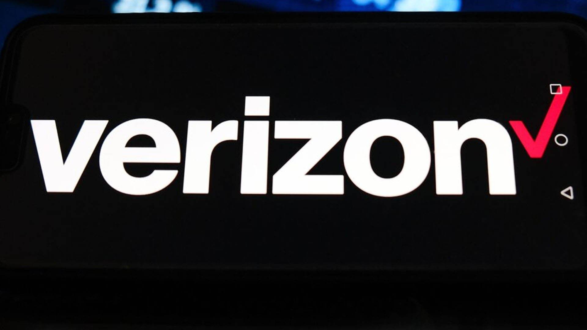 Verizon customer says employees used shady tactics to remove cellphone insurance